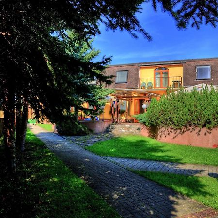 Penzion Agrothermal Bešeňová Exteriér fotografie
